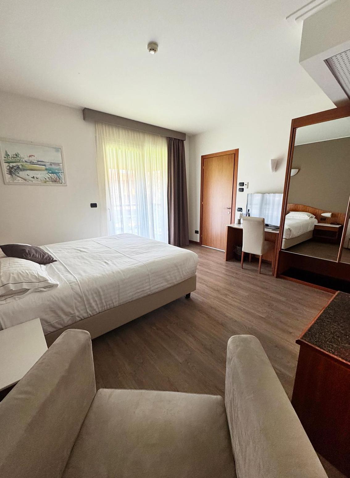 Hotel Villa Letizia Bardolino Kamer foto